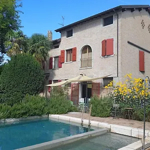La Lepre Bianca , Cento (Emilia-Romagna) Italia
